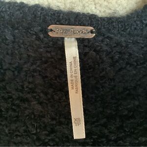 Free People Black Alpaca blend over sized V-neck sweater Oversized X small